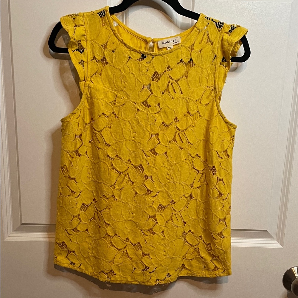Monteau Los Angeles Sleeveless Golden Yellow Lace Overlay Blouse size M